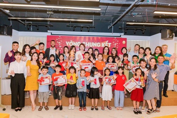 Nâng Bước Tương Lai Cùng Shining English Contest 2023