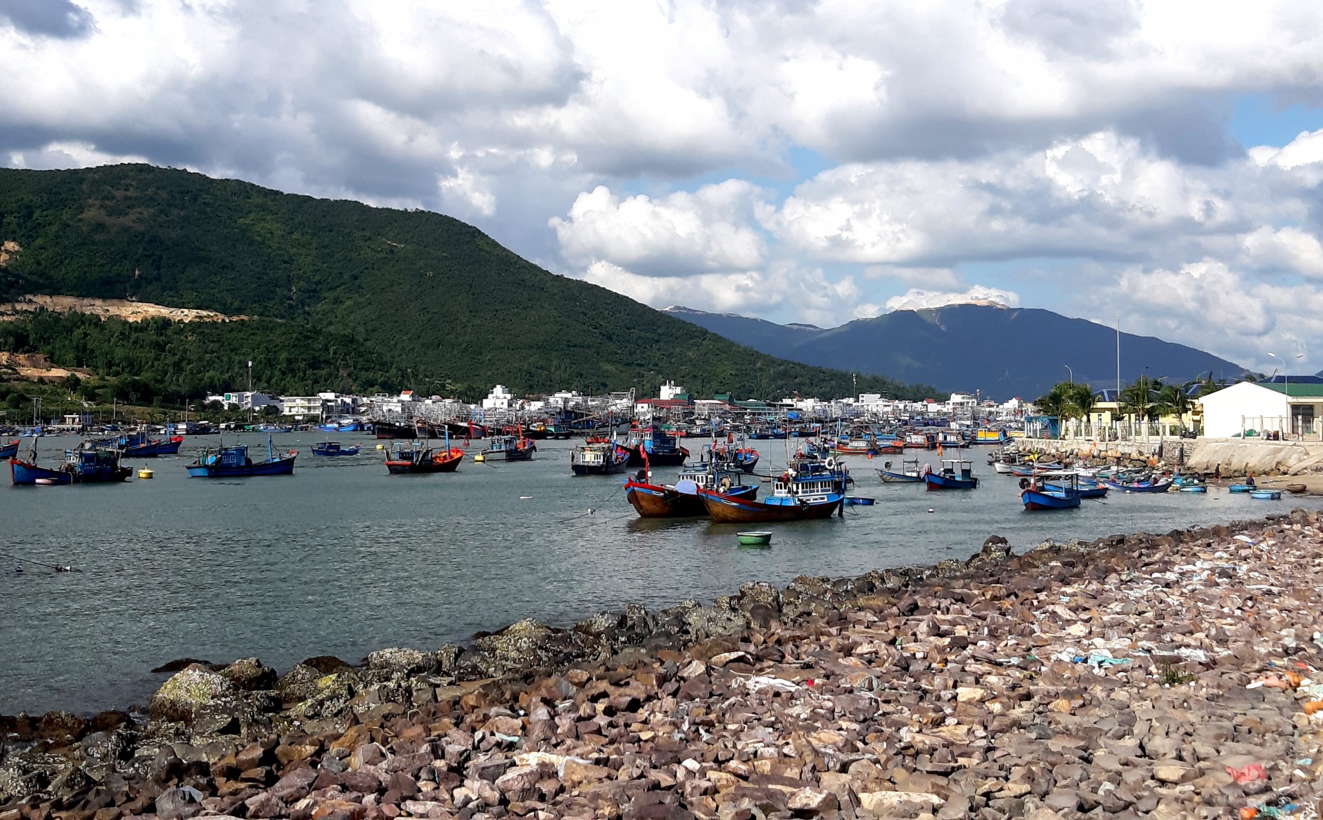 Nha Trang - Khánh Hòa: Việc khai thác cát sỏi lòng sông khu vực Sông Tắc - Hòn Rớ tái hiện câu chuyện “Ông Ký Đại”