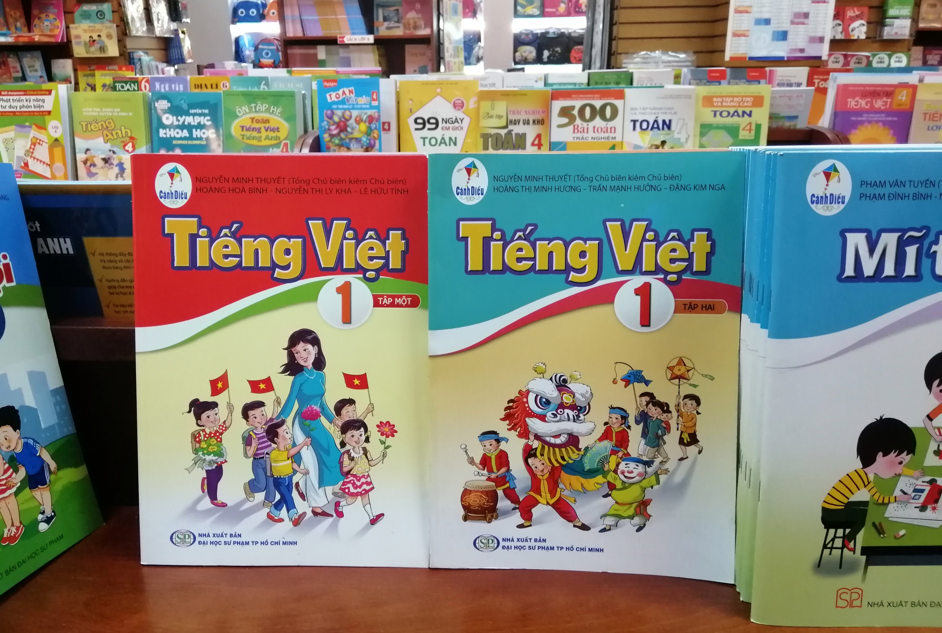 Cần sửa đổi bổ sung nội dung sách giáo khoa lớp 1