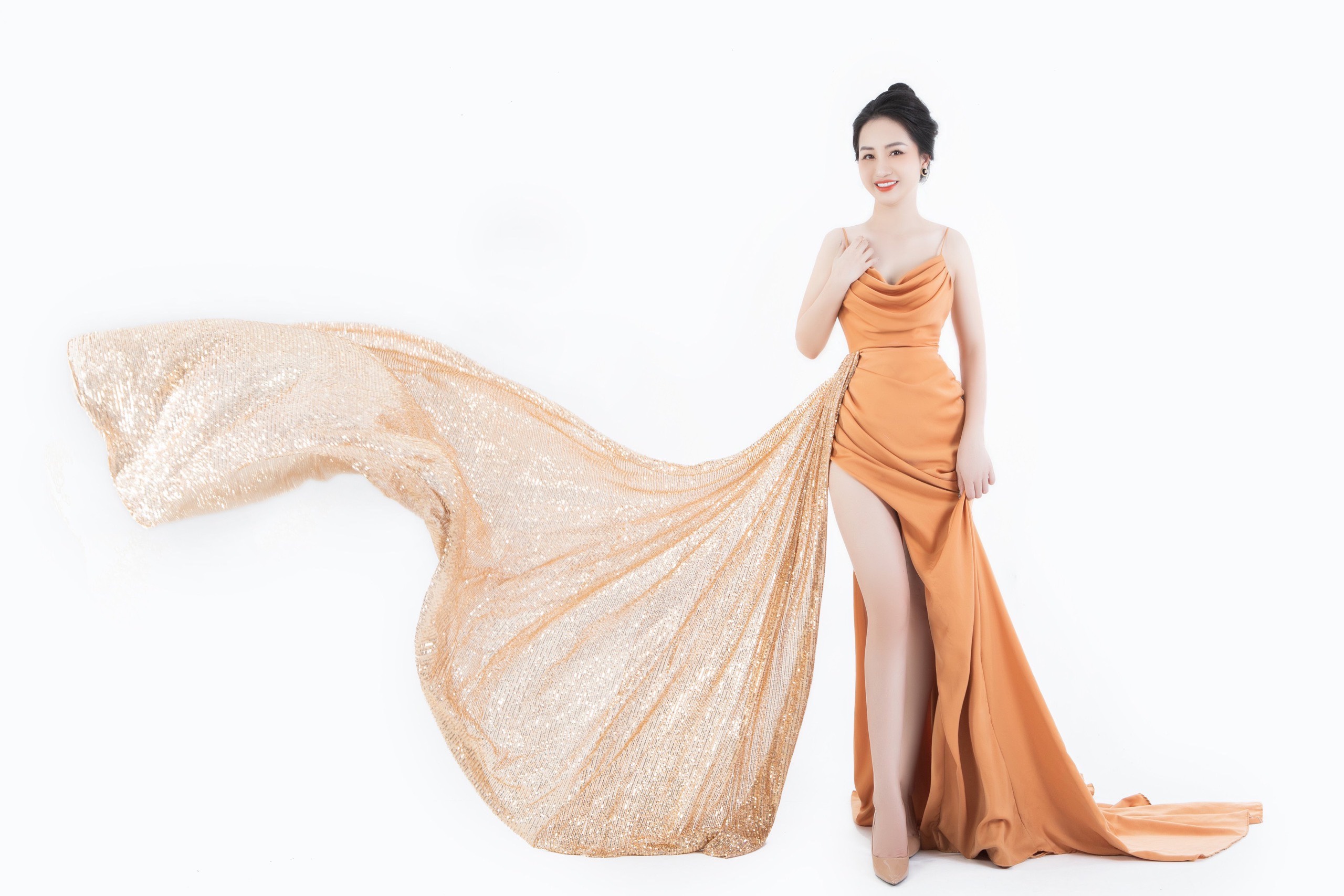 Người đẹp Thanh Hóa Vũ Thị Ngọc là cái tên tiếp theo tham gia Hoa hậu Doanh nhân Việt Nam 2022