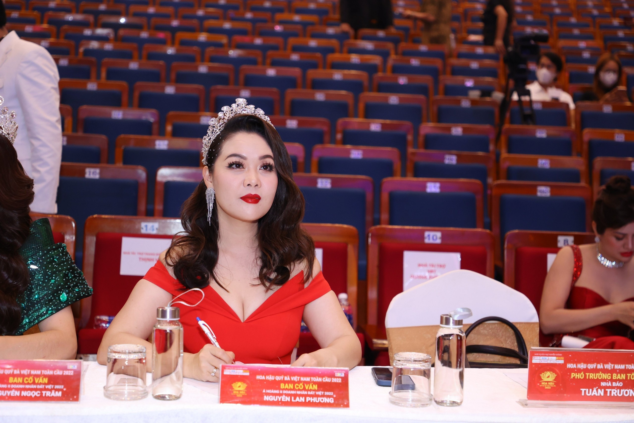 Á hoàng 2 Nguyễn Thị Lan Phương được mời làm giám khảo Hoa hậu Quý bà Việt Nam Toàn cầu 2022