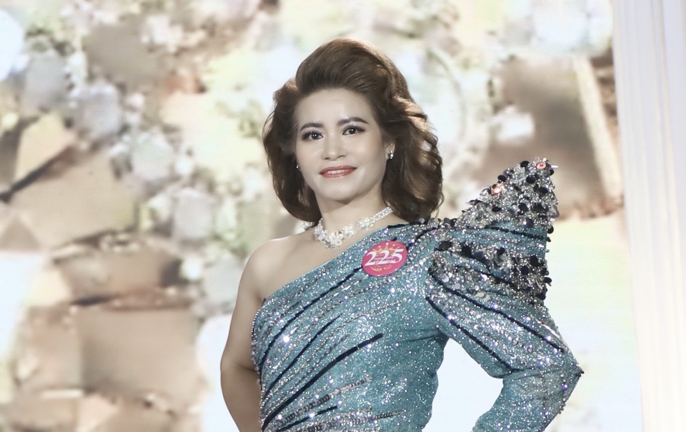 Doanh nhân Vũ Thị Xuyến - Chủ nhân mới của Danh hiệu Á hậu 3 Hoa hậu Doanh nhân Việt Nam Toàn cầu 2022