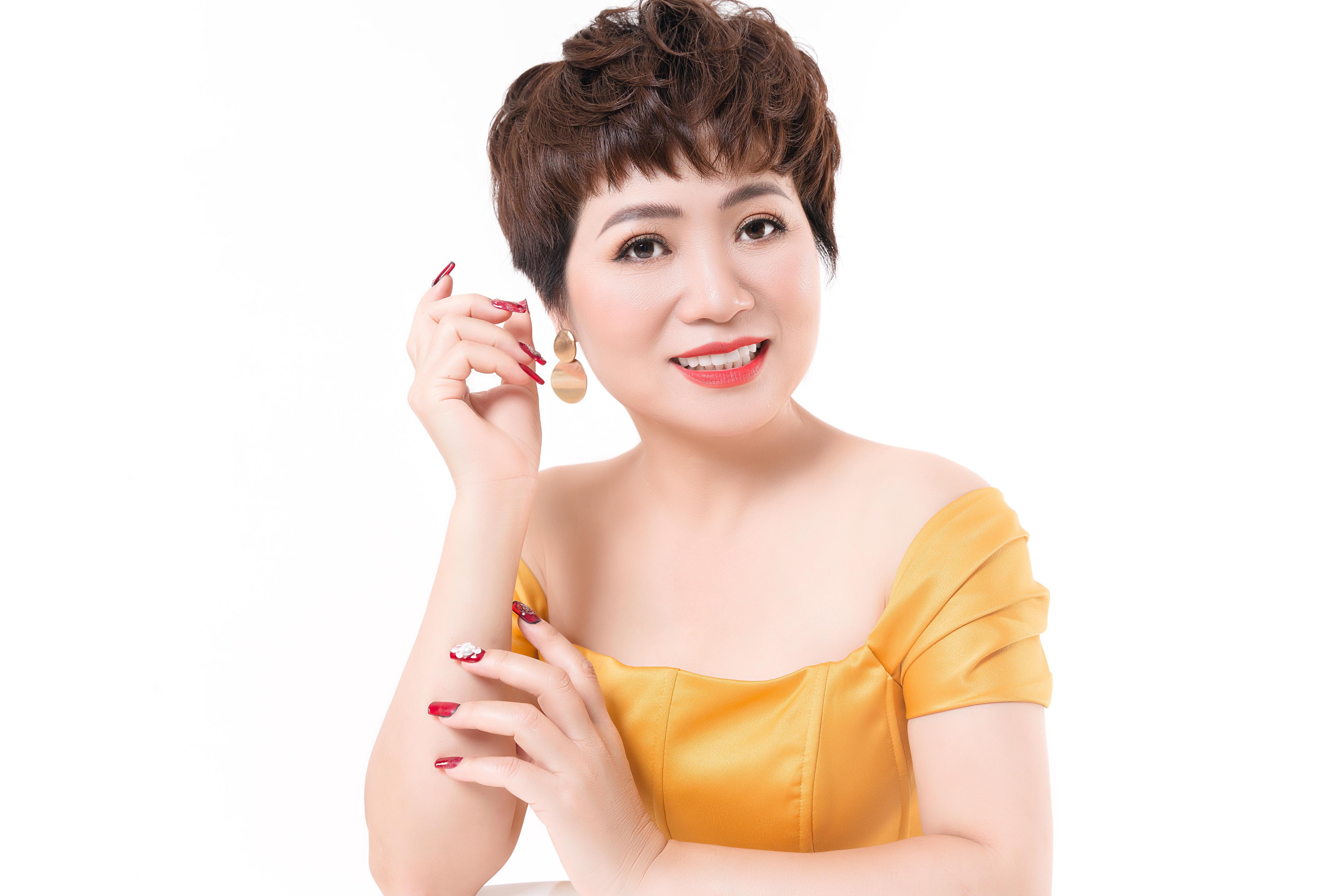 Doanh nhân Phùng Thị Mai Tuyến muốn lan tỏa thông điệp ý nghĩa tại cuộc thi Hoa hậu Doanh nhân Việt Nam 2022