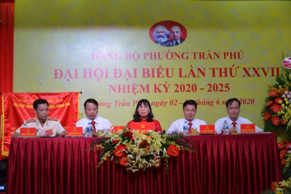 Nêu cao vai trò tiên phong, gương mẫu trong lãnh đạo thực hiện nhiệm vụ phát triển kinh tế - xã hội